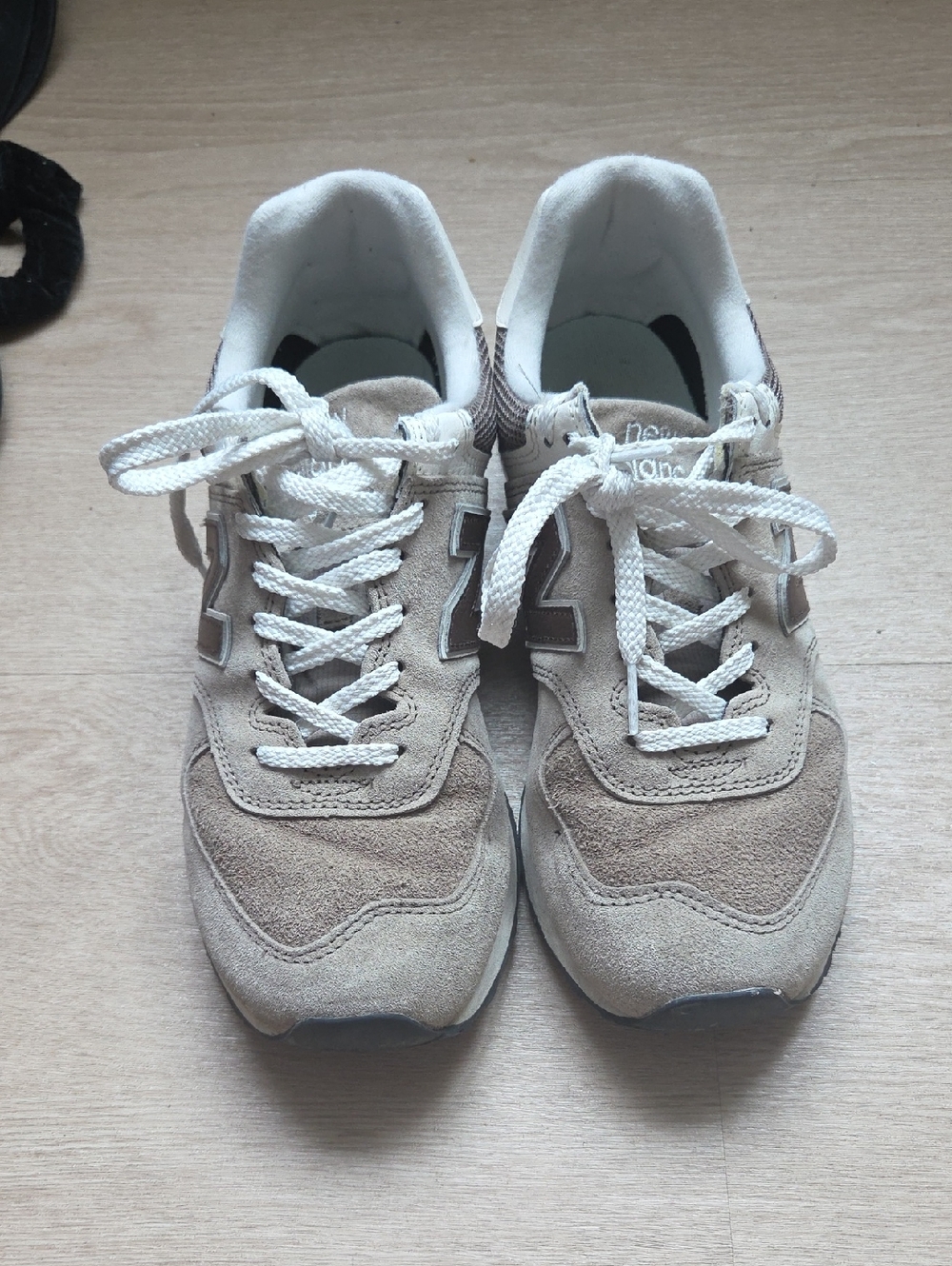 New Balance 574 Womens 9 Shoes